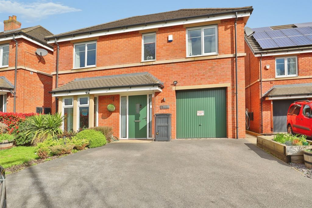 Property photo 1 of 14