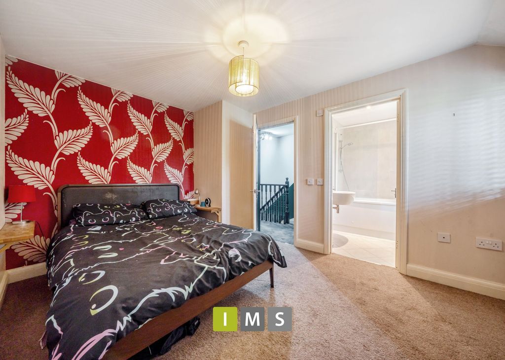 Property photo 3 of 21