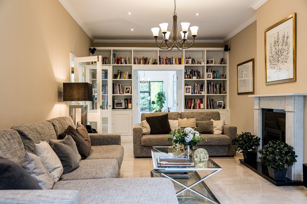 Property photo 3 of 31 Picture 3