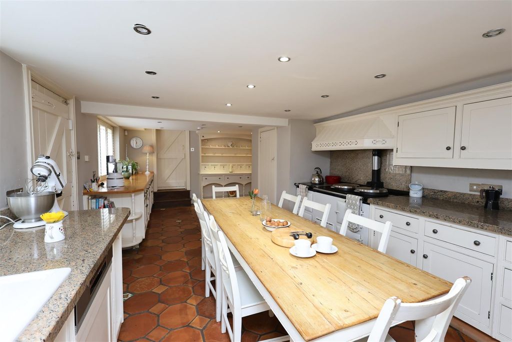 Property photo 3 of 57 Kitchen