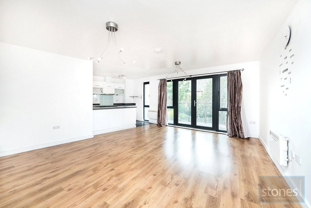 Property photo 1 of 15 Picture No. 02