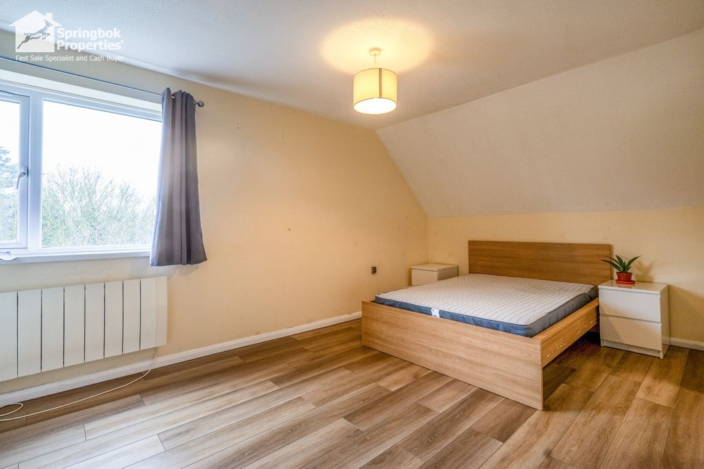 Property photo 3 of 16 Image 2