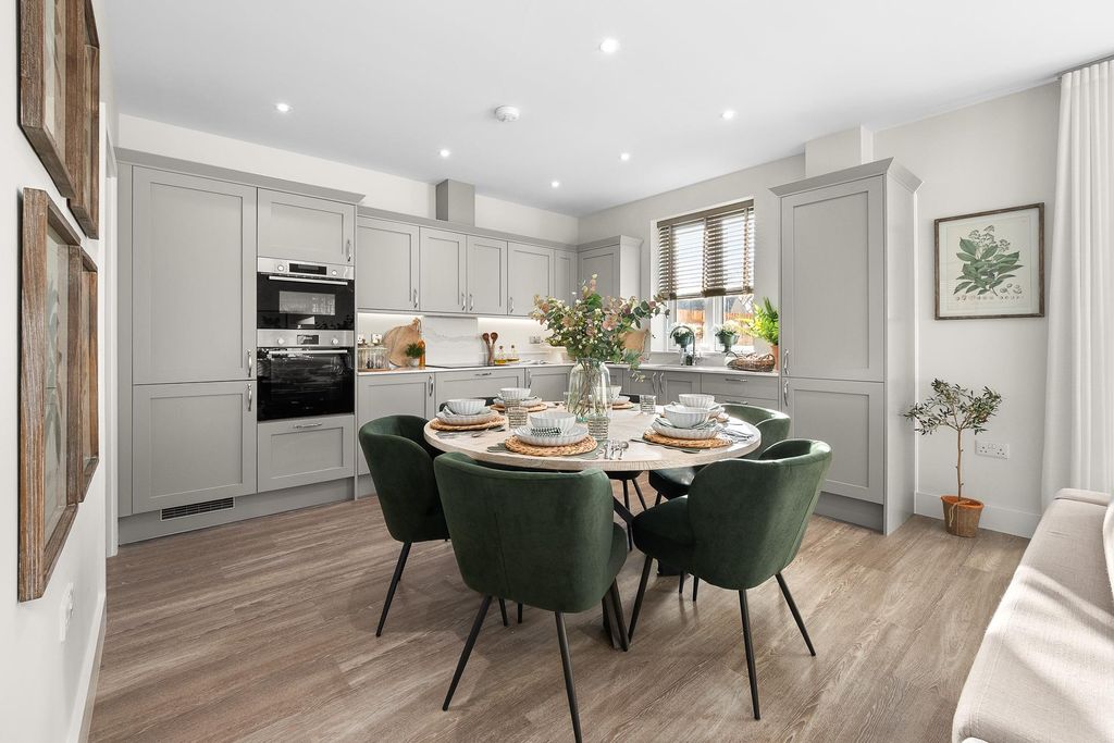 Property photo 3 of 16 Image