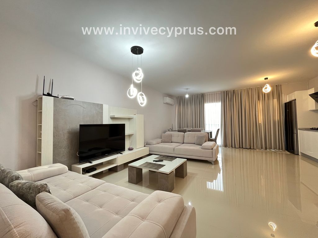 Property photo 2 of 29