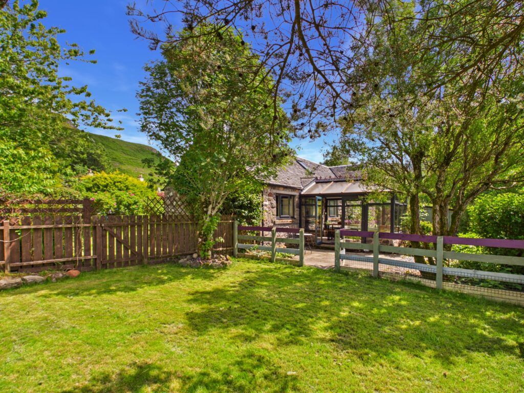 Property photo 3 of 47