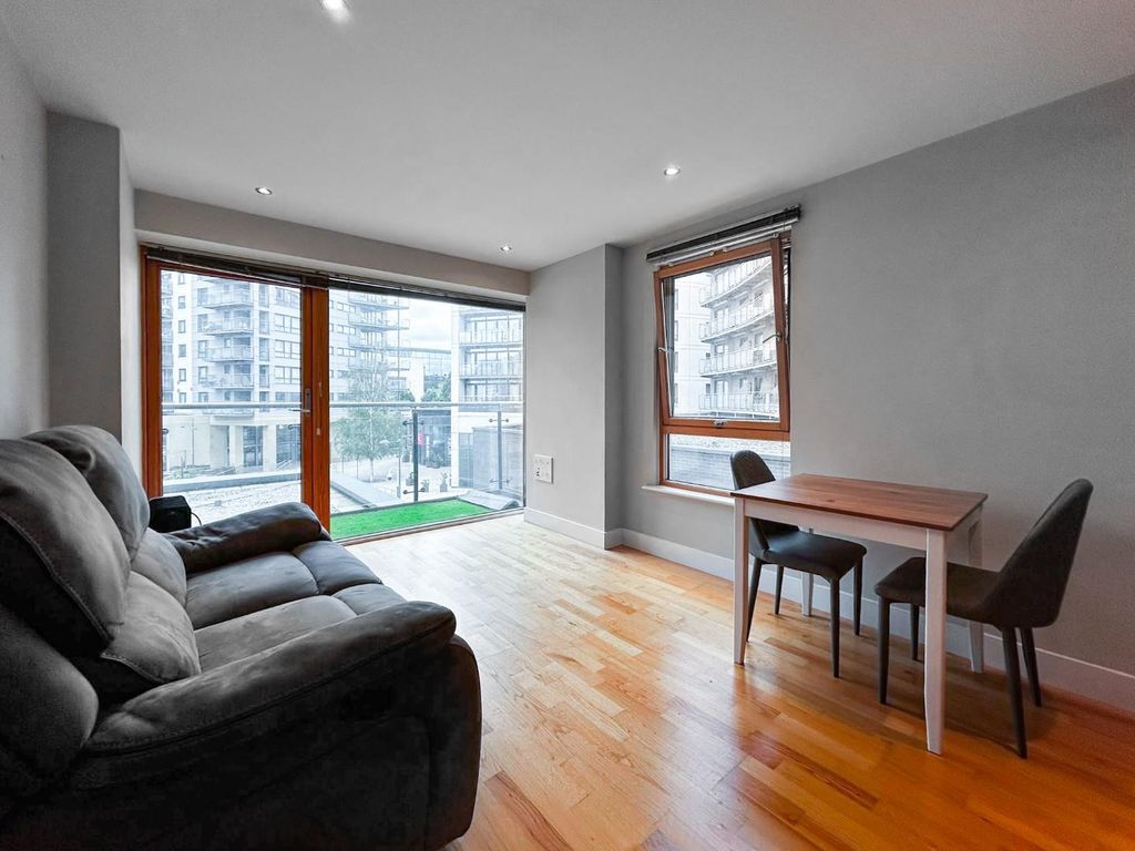Property photo 2 of 11