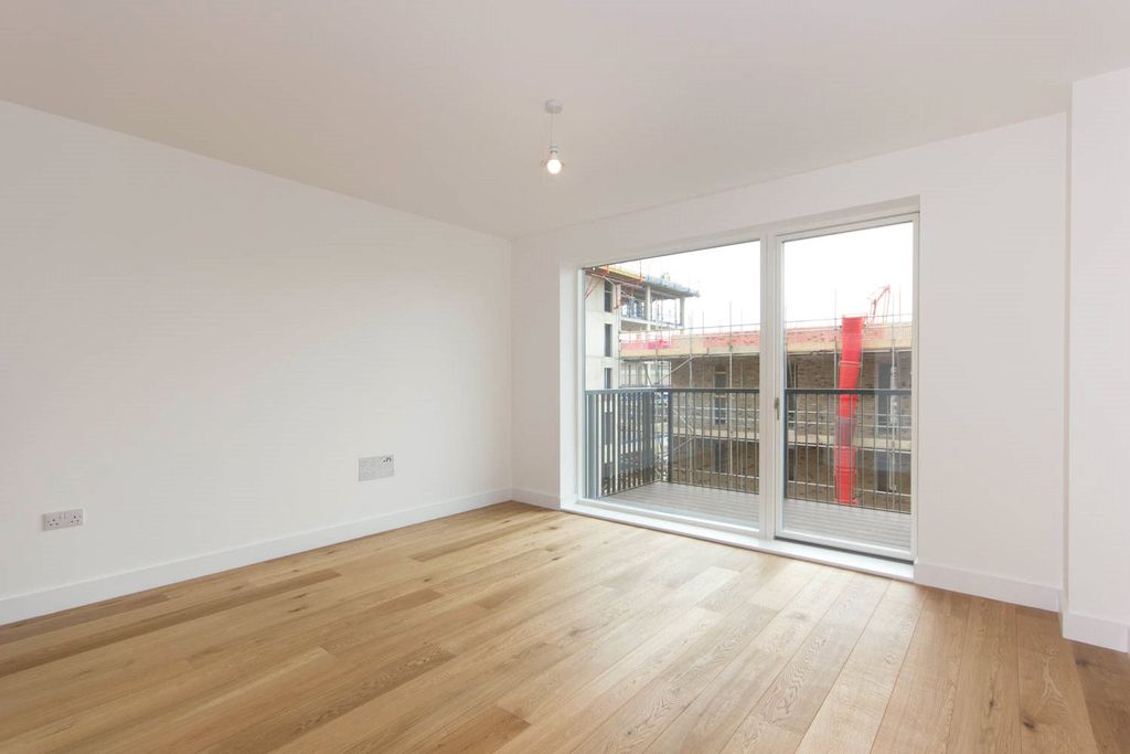 Property photo 3 of 5 Living Room