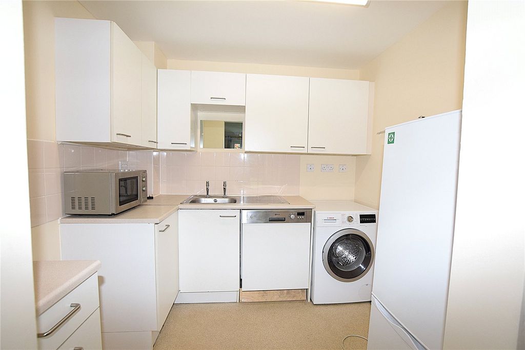 Property photo 3 of 9 Picture No. 04