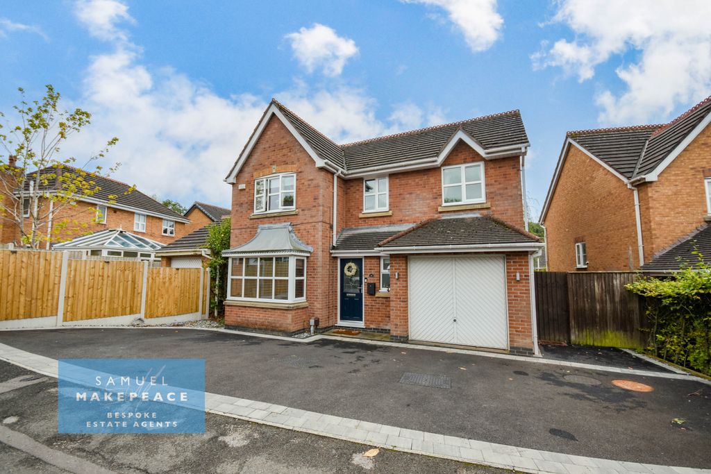Property photo 1 of 32 Four Bedroom Detached Property With Integral Garage