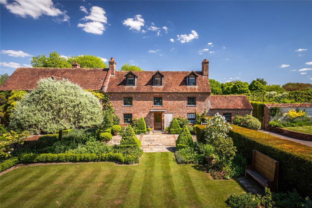Property photo 2 of 31 Stanbridge Mill