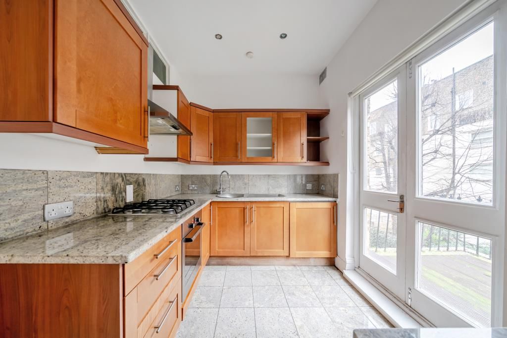 Property photo 2 of 22 Kitchen
