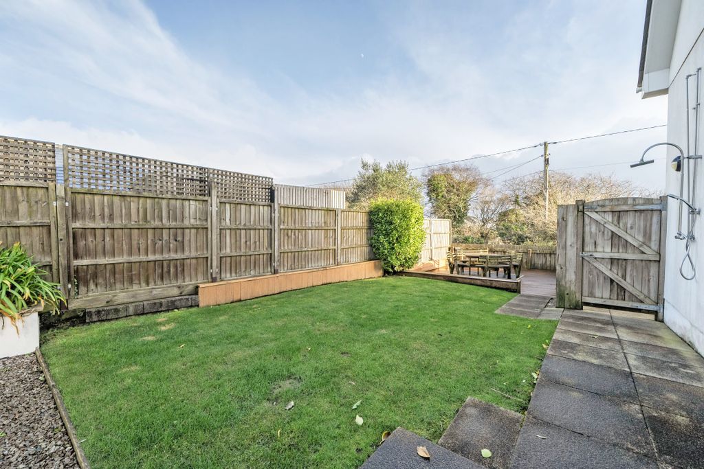 Property photo 3 of 17 Photo 3