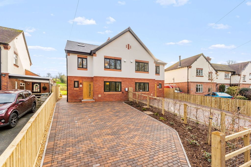 Property photo 1 of 44