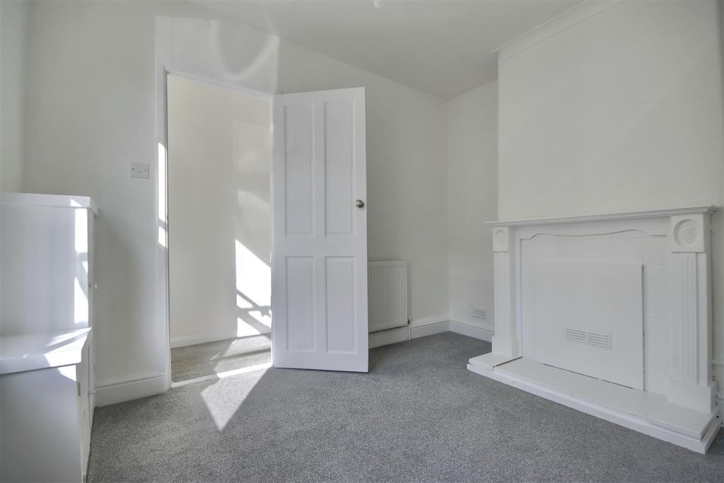 Property photo 2 of 12 425C8EE4-6B62-469D-A3Fd-Dd048B54820B_1_201_A.Jpeg