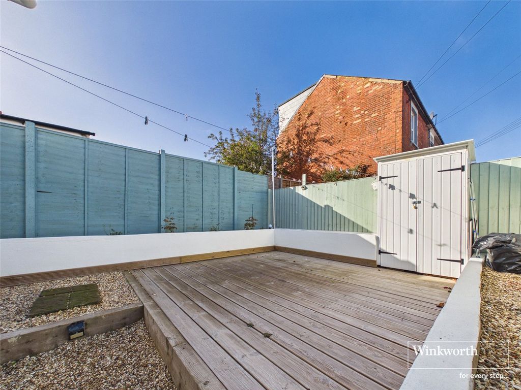 Property photo 2 of 20 Picture No. 10