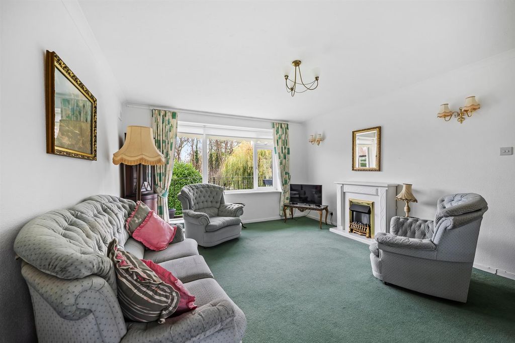 Property photo 2 of 16 Reception Room