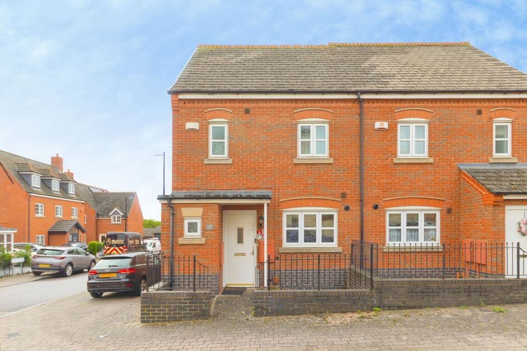 Property photo 1 of 19