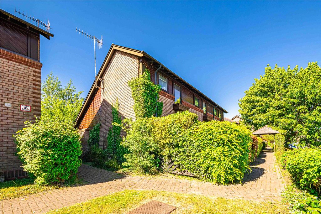 Property photo 2 of 18 Picture No. 20