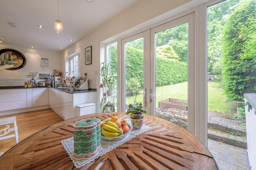 Property photo 3 of 24 Kitchen Dining Room 1