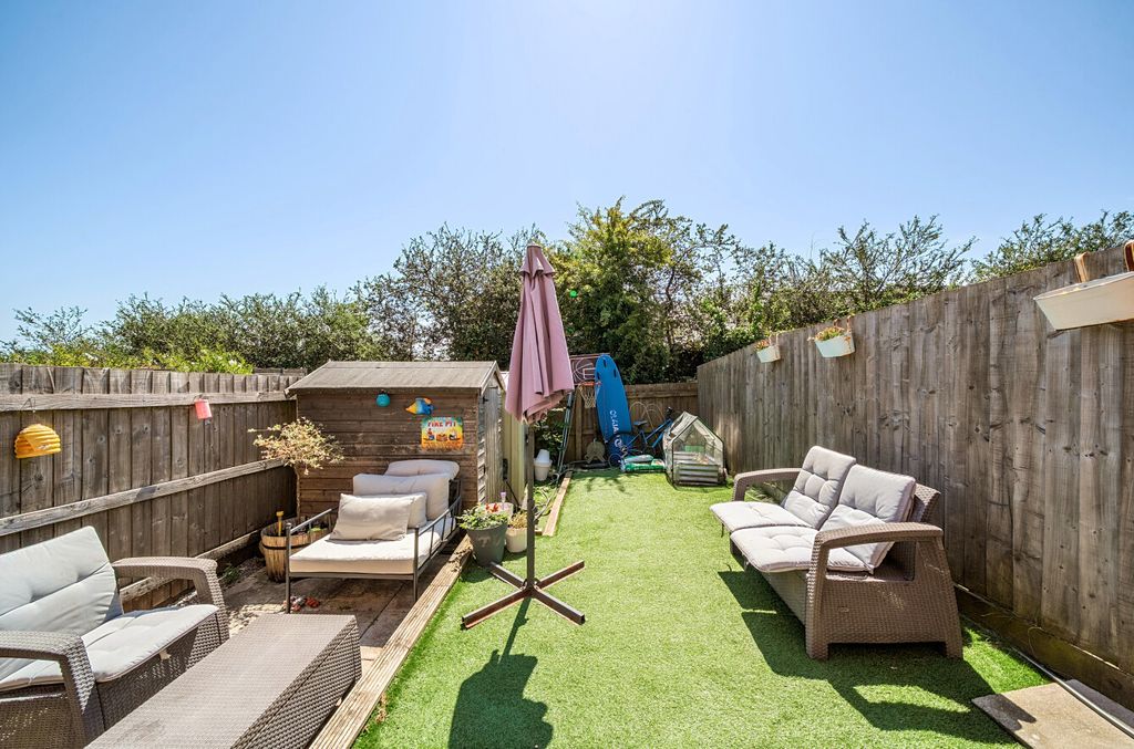 Property photo 2 of 23 1471048-19-6A54Cf...