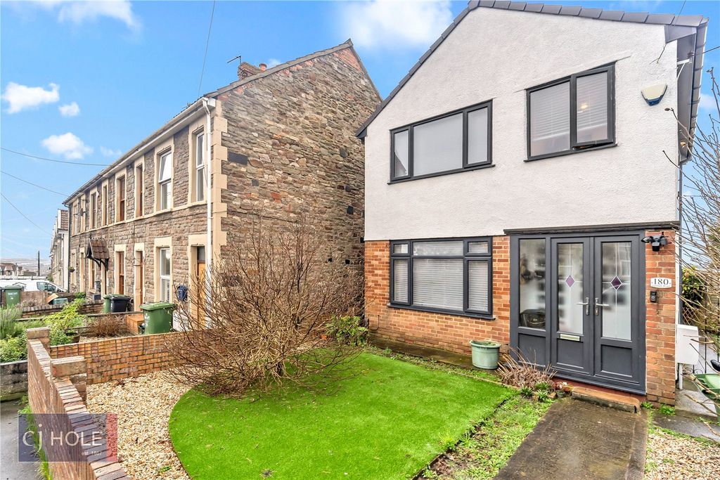 Property photo 1 of 12 Picture No. 17