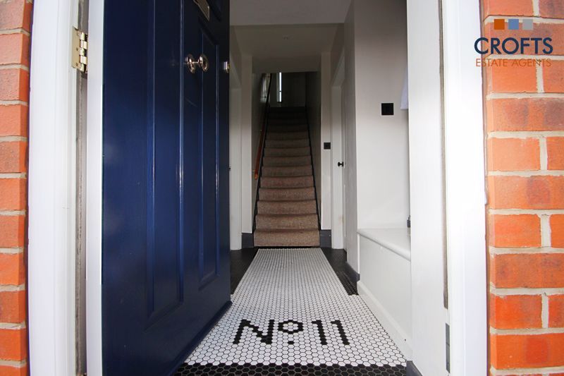Property photo 2 of 15 Halllway