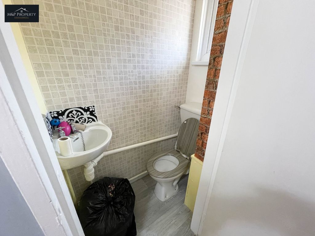 Property photo 3 of 27