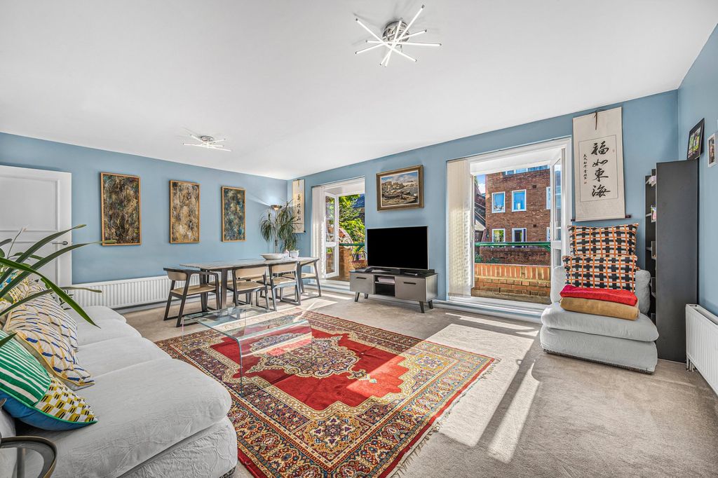 Property photo 2 of 14