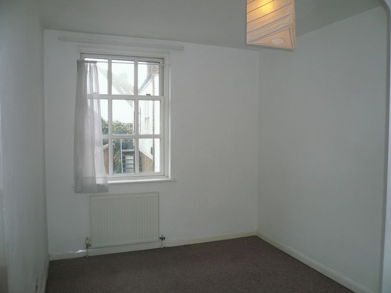 Property photo 3 of 5 Photo 6