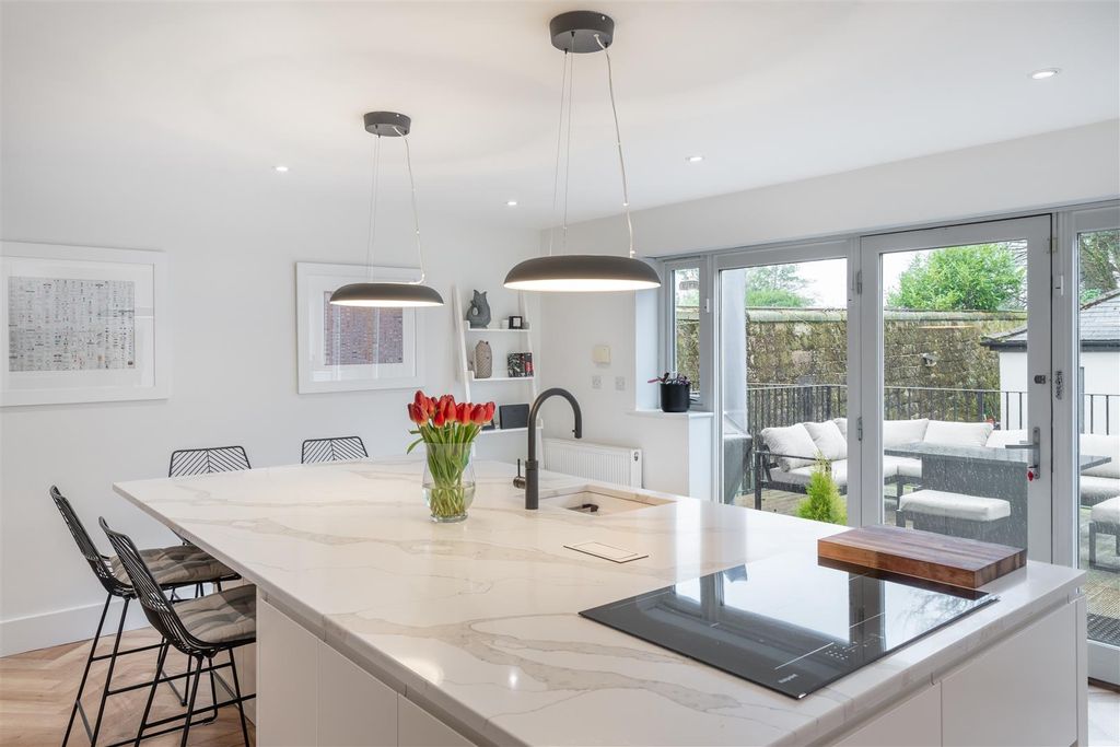 Property photo 3 of 27 _A7R4997-Hdr.Jpg