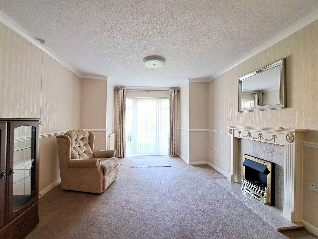 Property photo 2 of 10 Picture No. 06