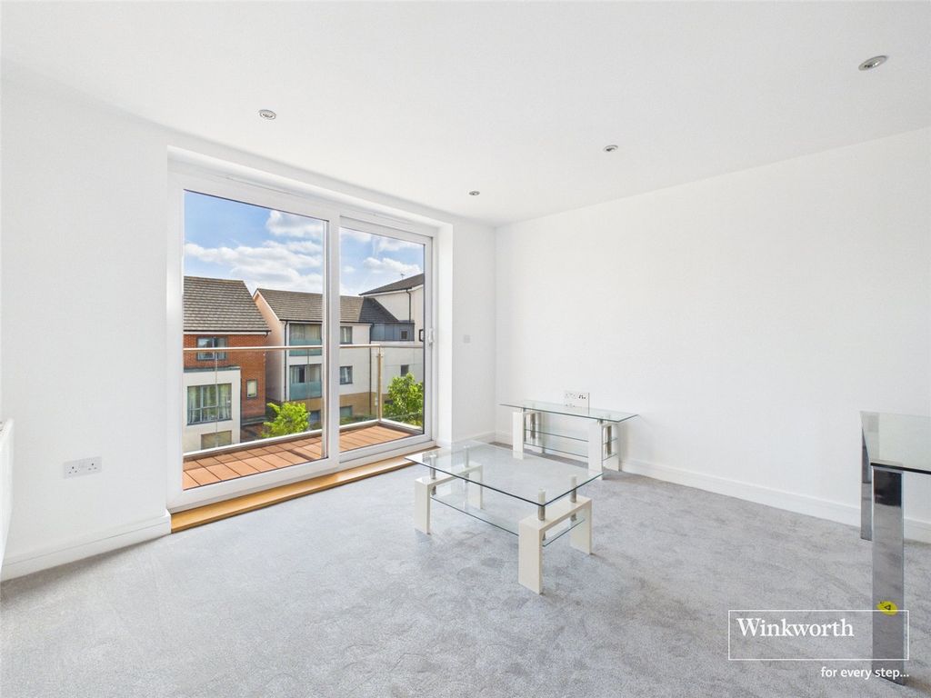 Property photo 3 of 11 Picture No. 17