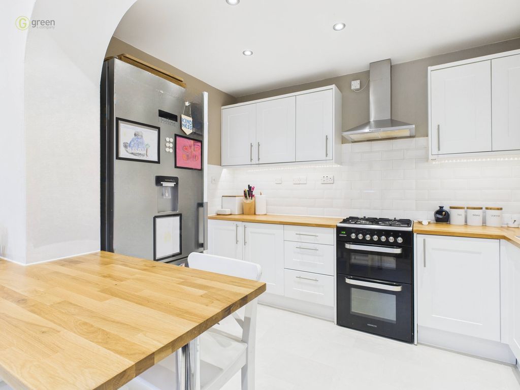 Property photo 3 of 32 Cam04425G0Pr0313Still020