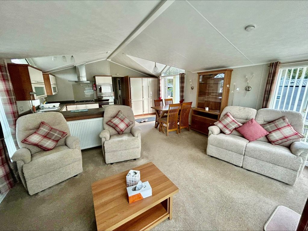 Property photo 1 of 15 Willerby New Hampshire 2011 Vs902367 139406979.Jpeg