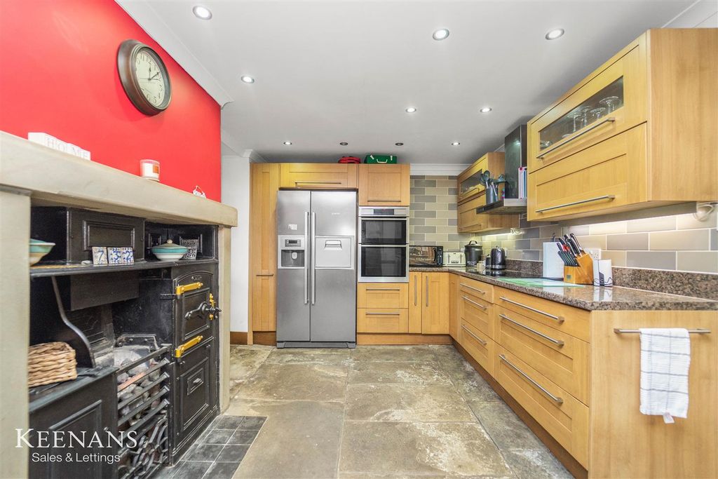 Property photo 3 of 64 4.Jpg