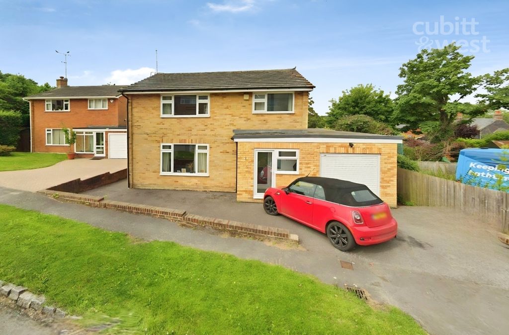 Property photo 1 of 12 External
