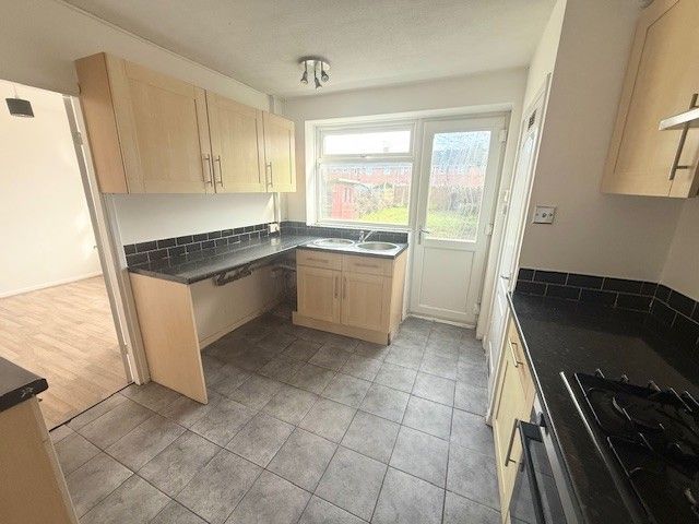 Property photo 2 of 15 4