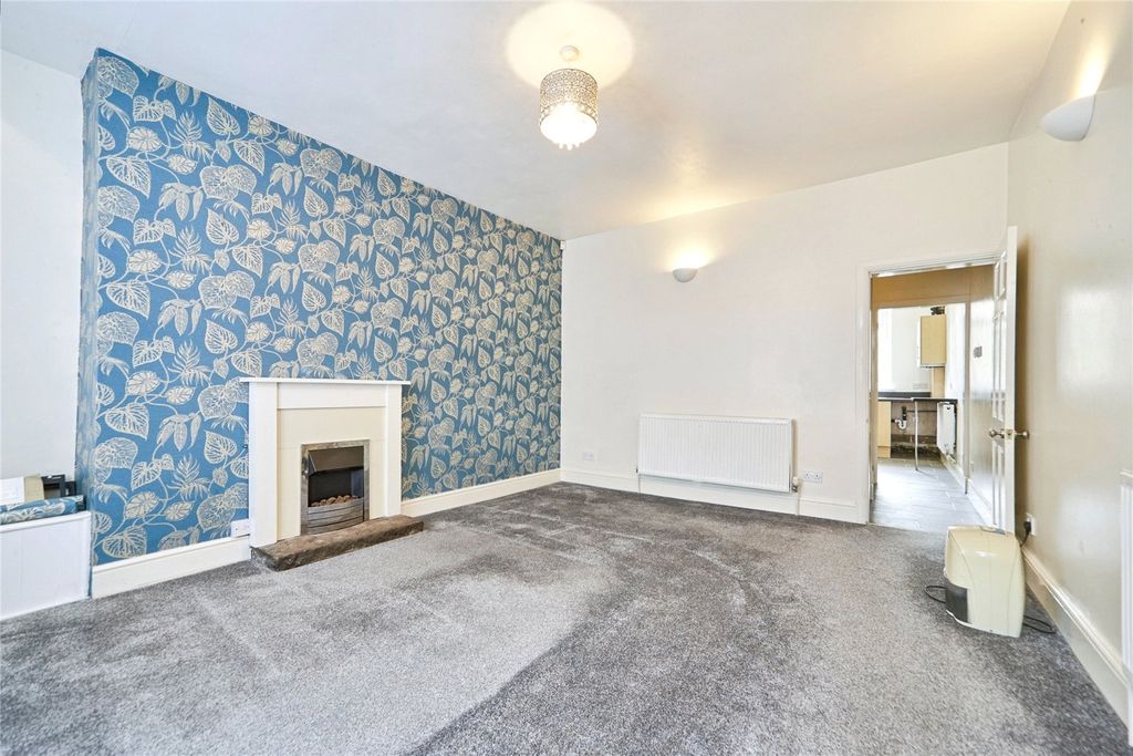 Property photo 3 of 24 Picture No. 02