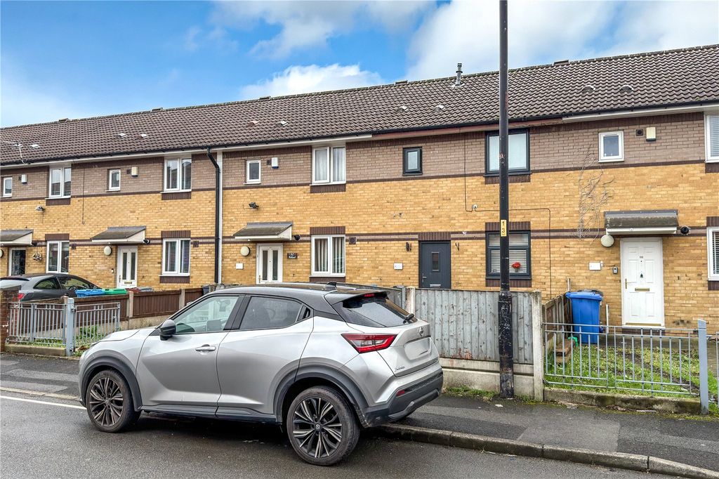 Property photo 1 of 16 External