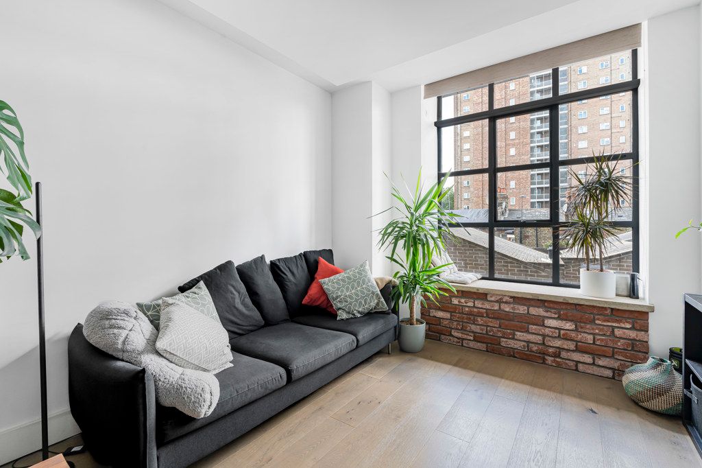 Property photo 2 of 19 Reception Room