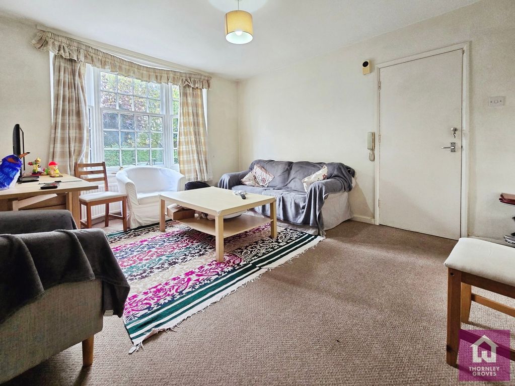 Property photo 2 of 10 Pbox-Img.Jpg