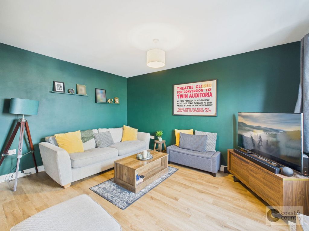 Property photo 3 of 22