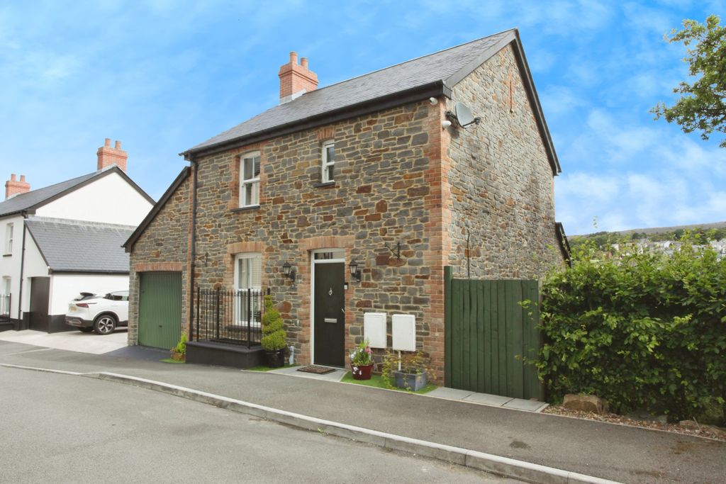 Property photo 3 of 40 Img_0251