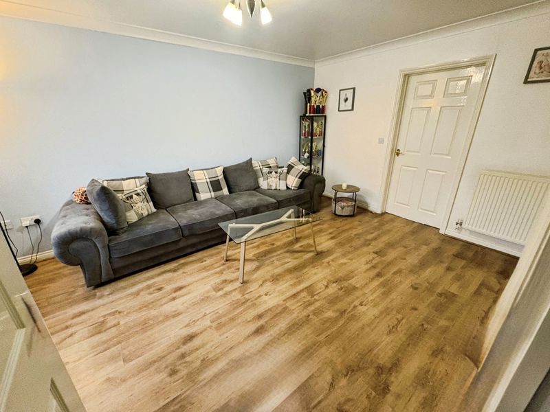 Property photo 2 of 11 Photo 7