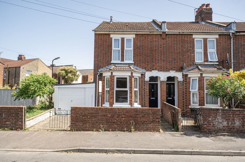 Property photo 1 of 12 1482052-2-6A3Aa56...