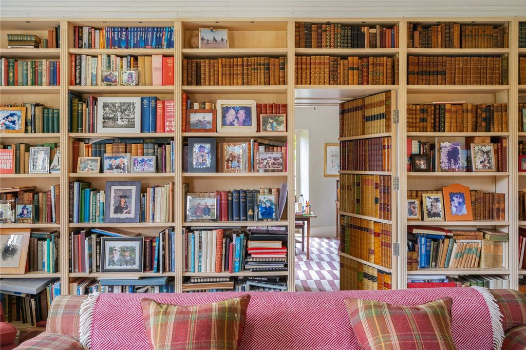 Additional image 7 of 9 bed detached house to rentColn St. Aldwyns, Cirencester, Gloucestershire GL7