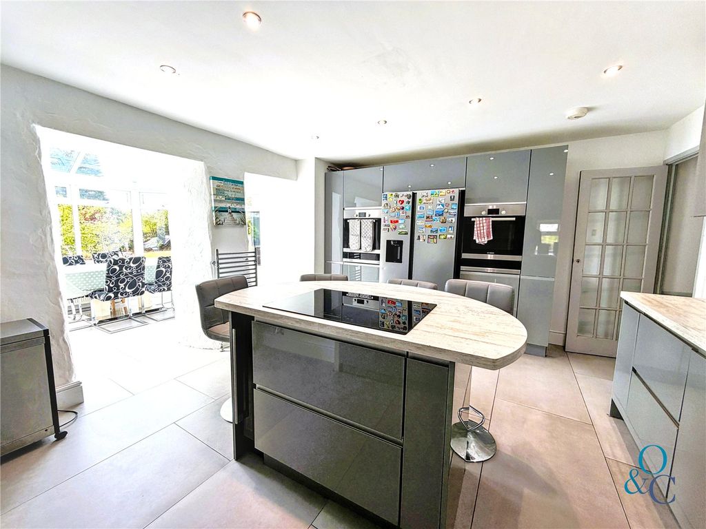 Property photo 2 of 30 Picture No. 40