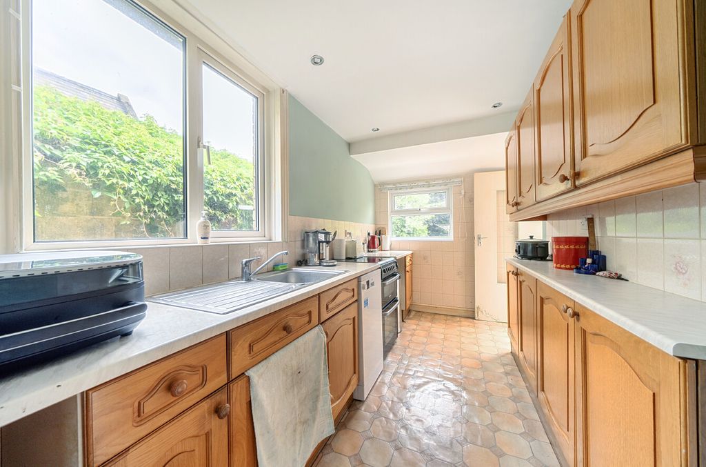 Property photo 3 of 14 147272256A22A36Aecd5E