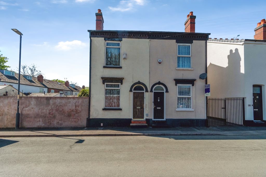 Property photo 1 of 15