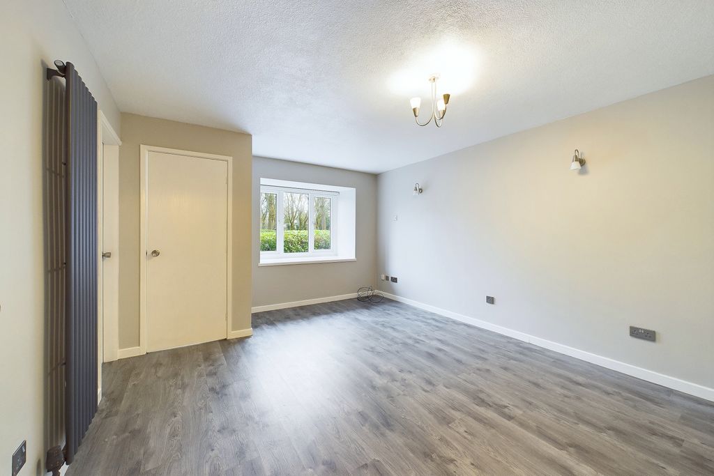 Property photo 2 of 8 Living Room